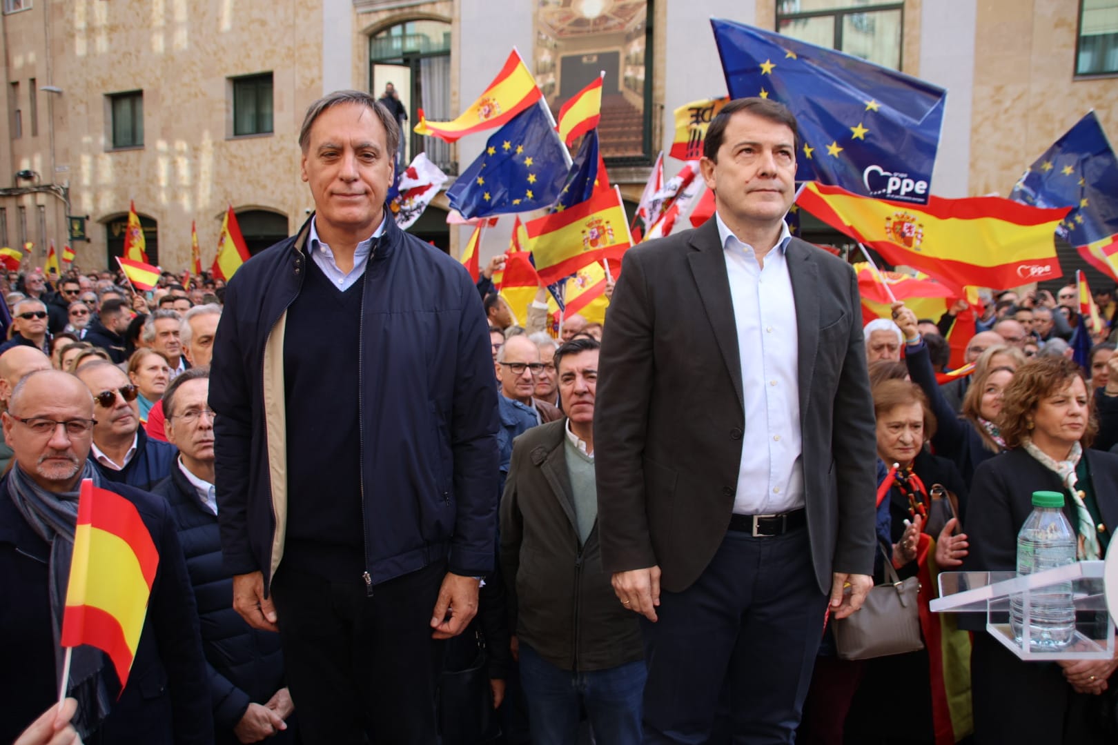 Multitudinaria protesta del Partido Popular contra la amnistía en Salamanca. Fotos Andrea M.