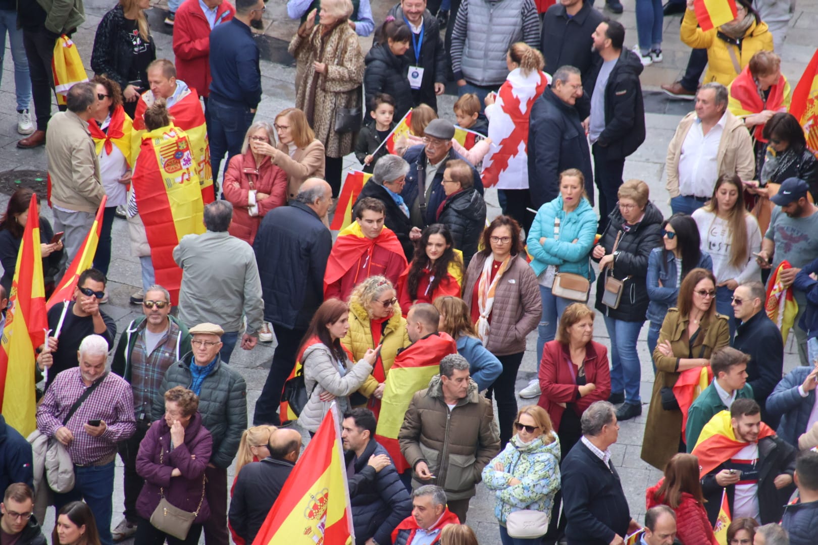 Multitudinaria protesta del Partido Popular contra la amnistía en Salamanca. Fotos Andrea M (15)