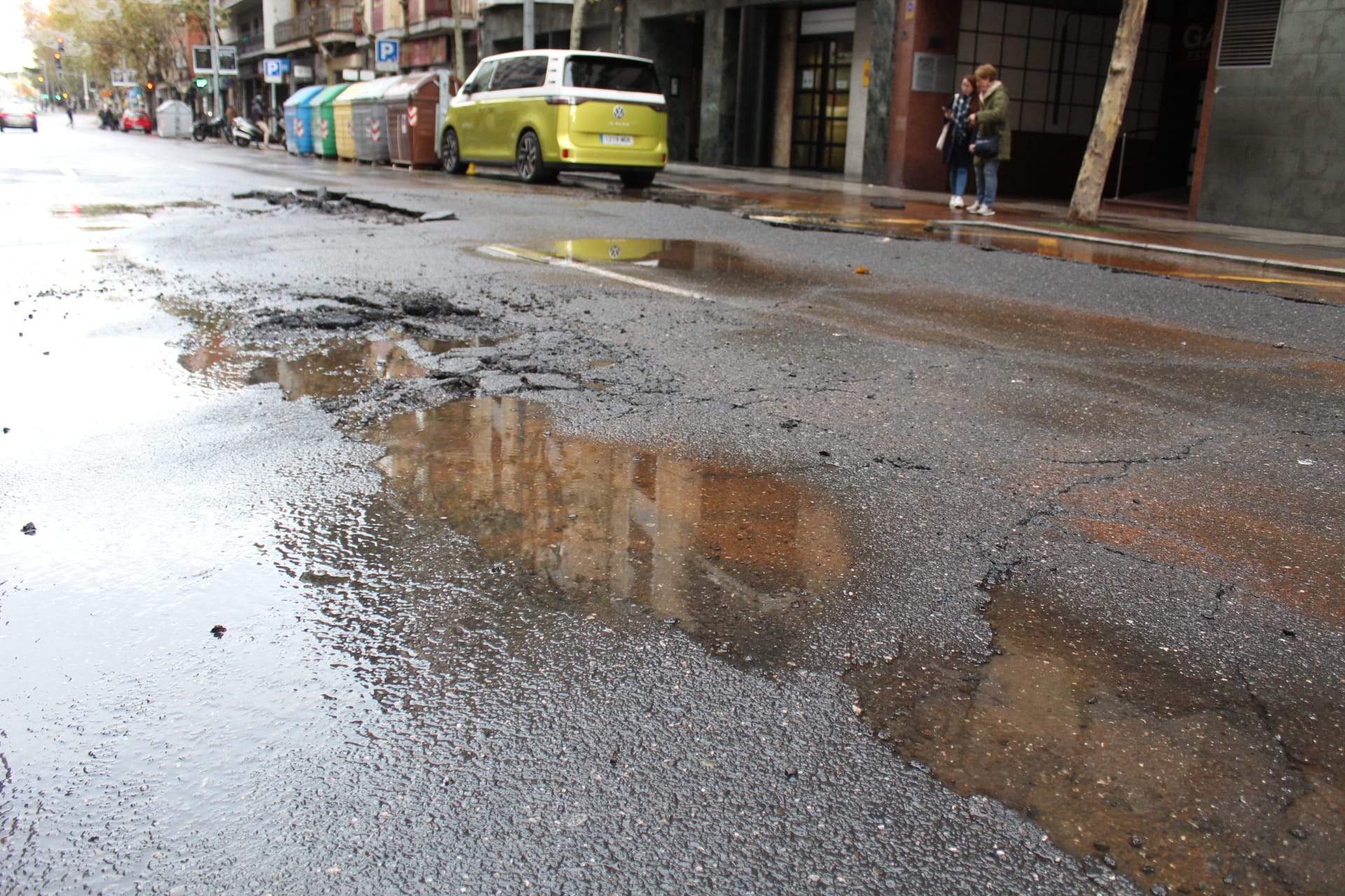 Reventón de agua en Torres Villaroel (1)