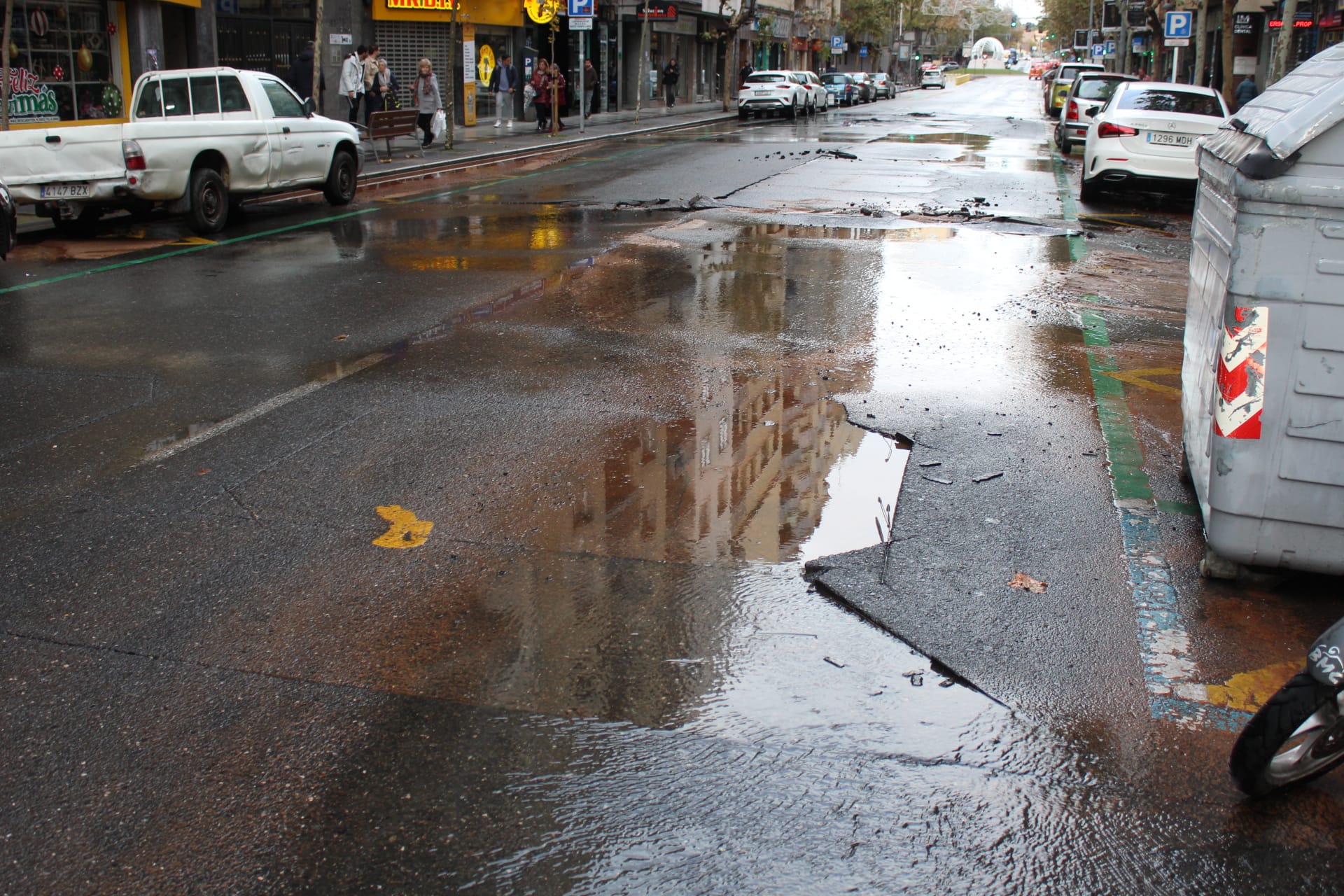 Reventón de agua en Torres Villaroel (12)