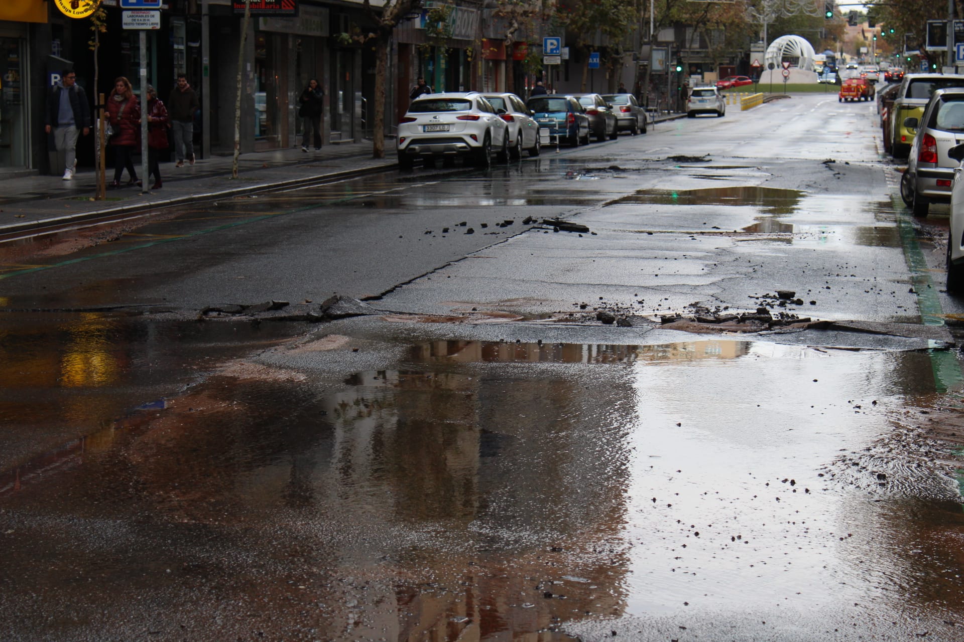 Reventón de agua en Torres Villaroel (19)