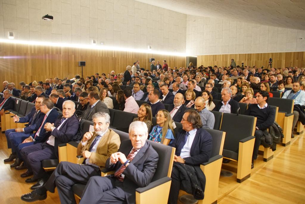 Entrega del premio del Toro de Oro a la ganadería de Vellosino por la Feria Taurina 2023 | Fotos: Juanes