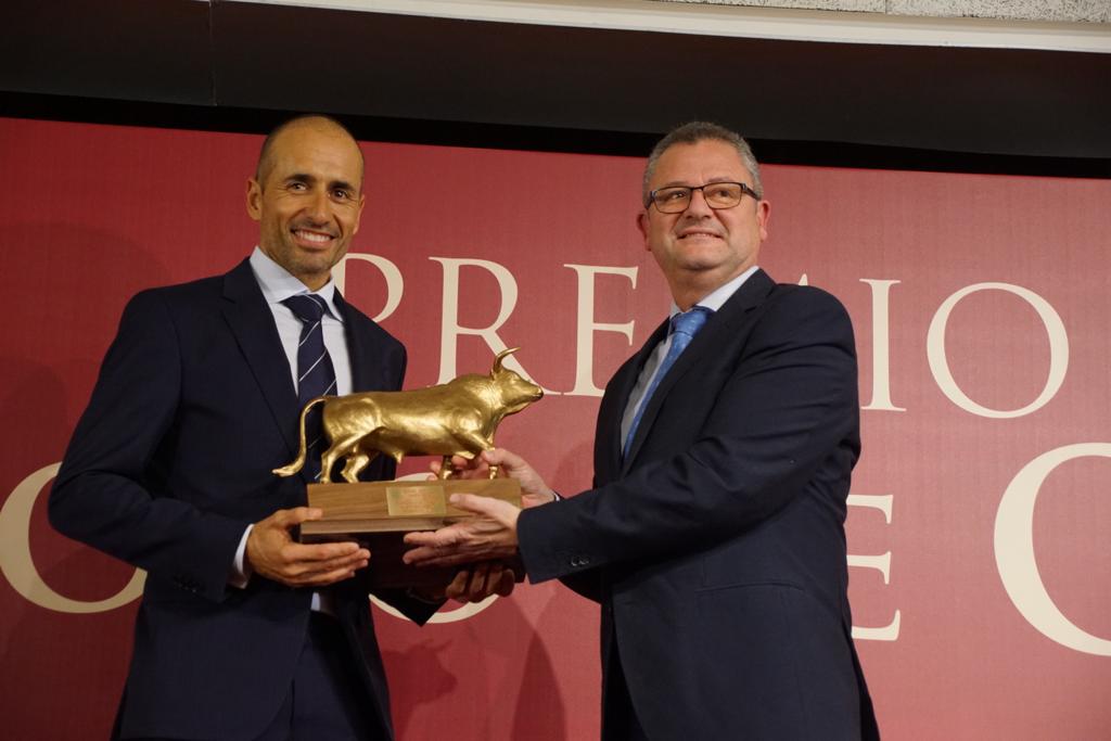 Entrega del premio del Toro de Oro a la ganadería de Vellosino por la Feria Taurina 2023 | Fotos: Juanes