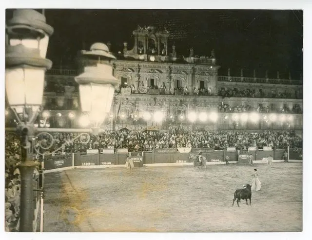 Coso taurino en la Plaza Mayor de Salamanca: Recuerdos de Salamanca