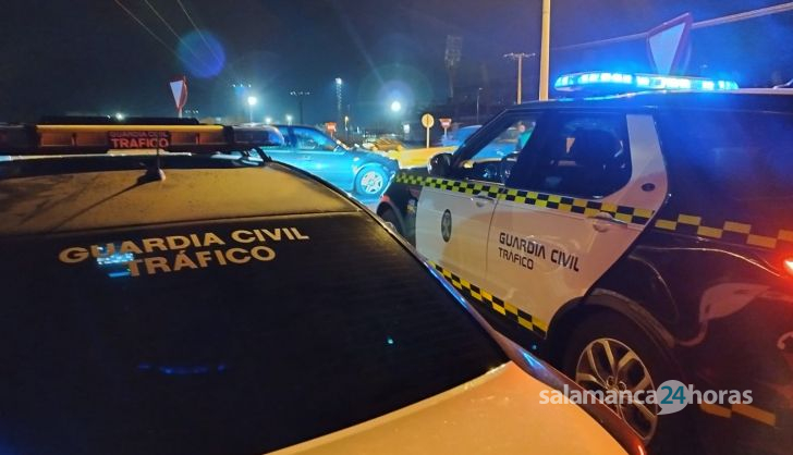 Guardia Civil en controles por el Fin de Año Universitario (2)