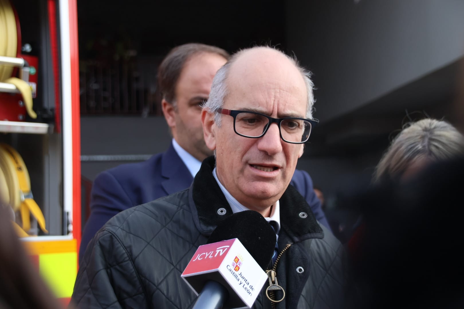 Javier Iglesias, durante la presentación de los dos nuevos camiones de Bomberos de la Diputación. 