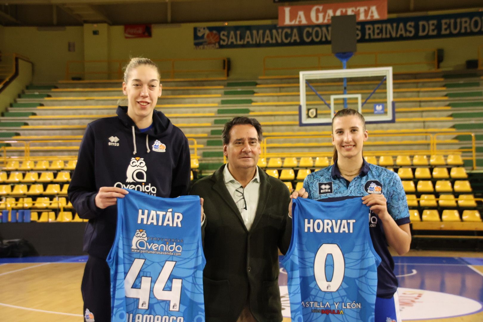 Presentación de nuestras dos nuevas jugadoras del CB Avenida, Bernadette Hattar y Chantel Horvat