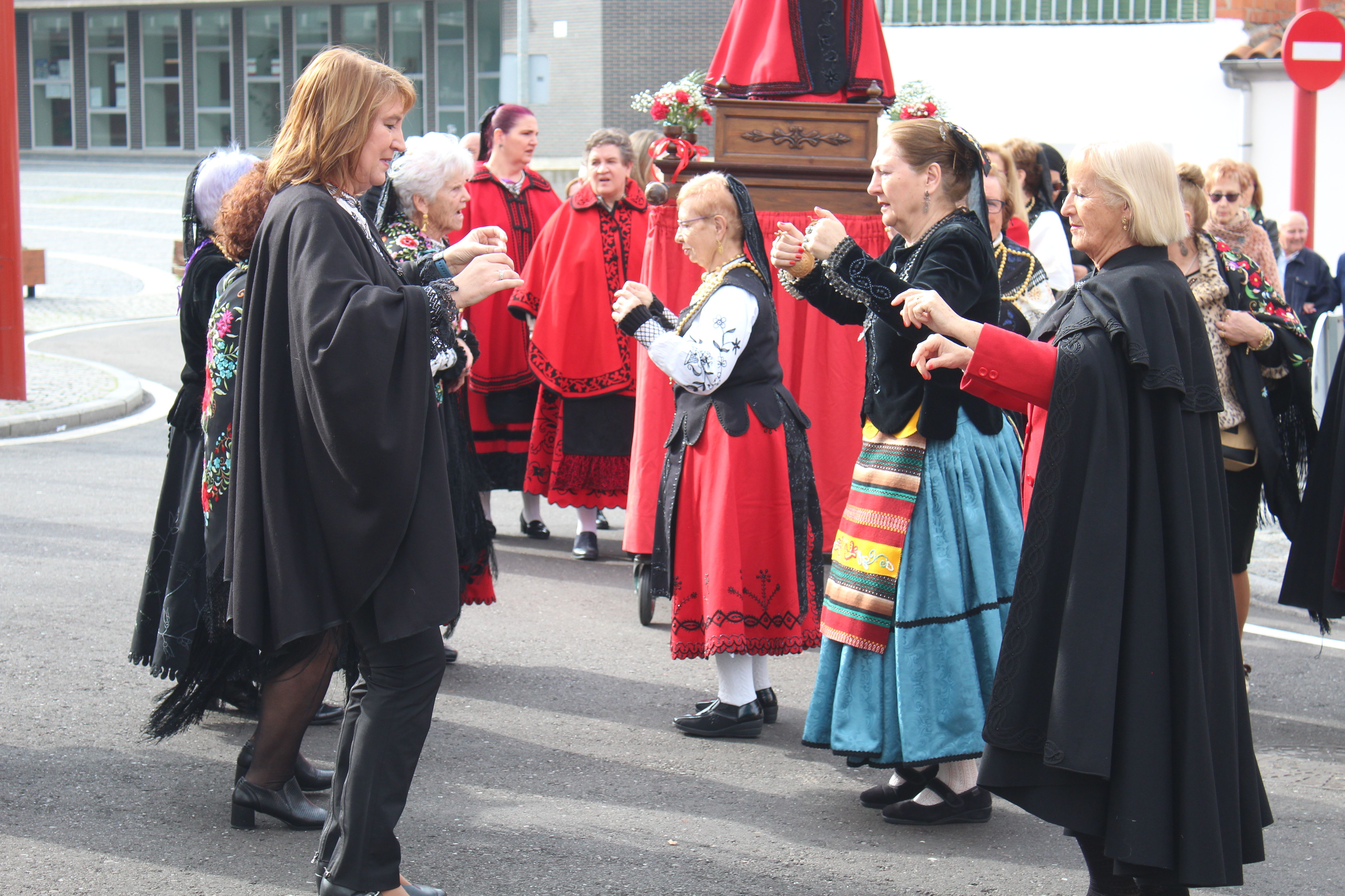 Misa y procesión de Las Águedas en Santa Marta