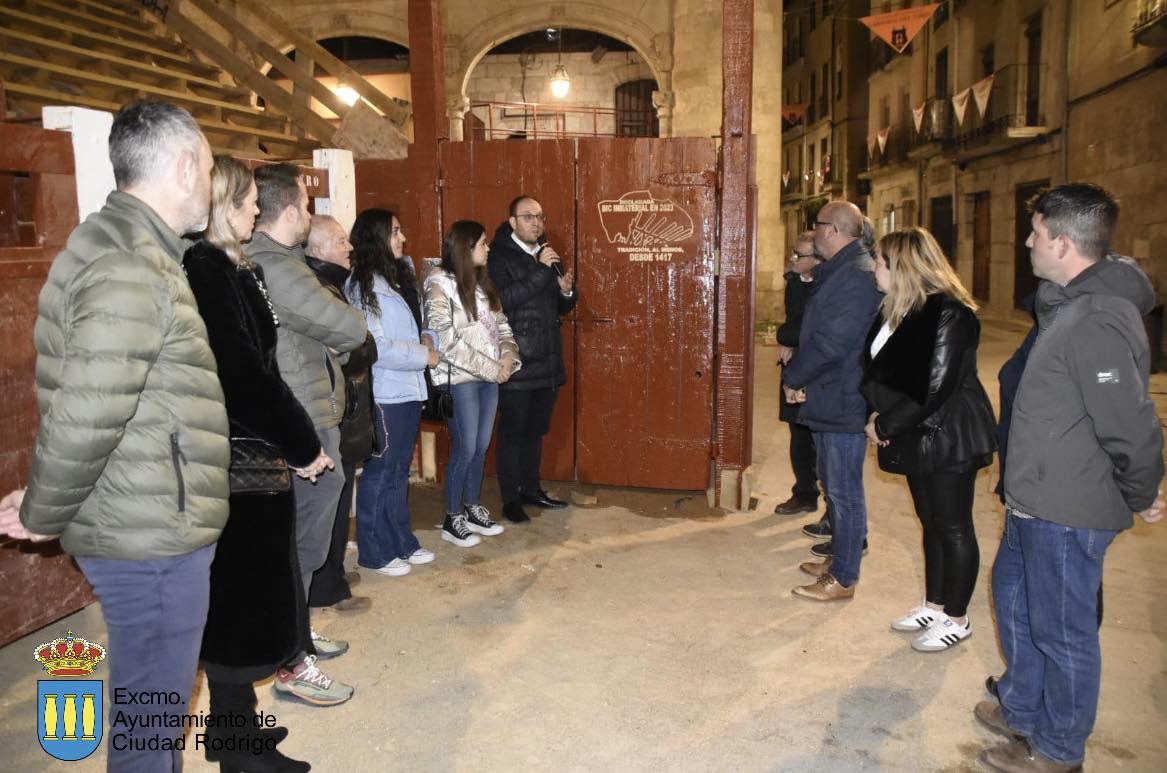 La plaza de toros de Ciudad Rodrigo estrena una placa conmemorativa con el título de BIC