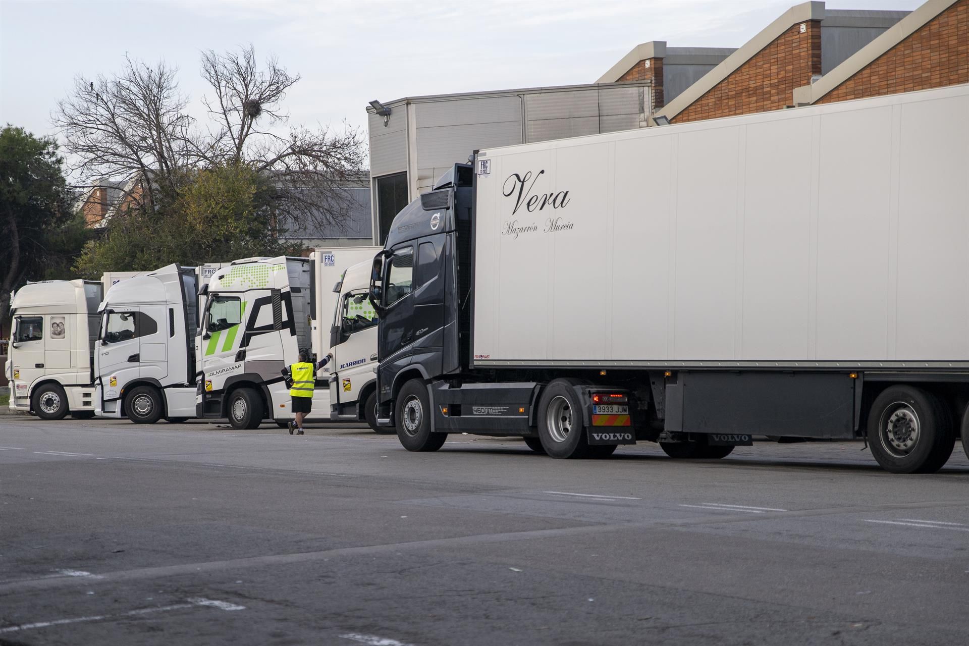 Camiones estacionados. Foto EP | Lorena Sopêna