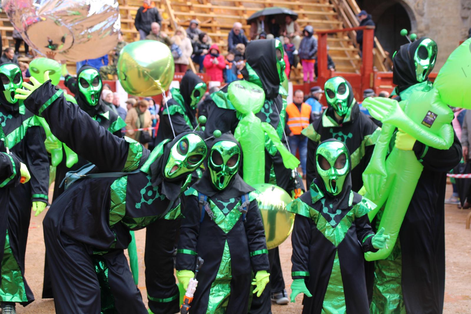 Desfile de disfraces callejeros del Carnaval del Toro. Foto: Verónica Tapia 