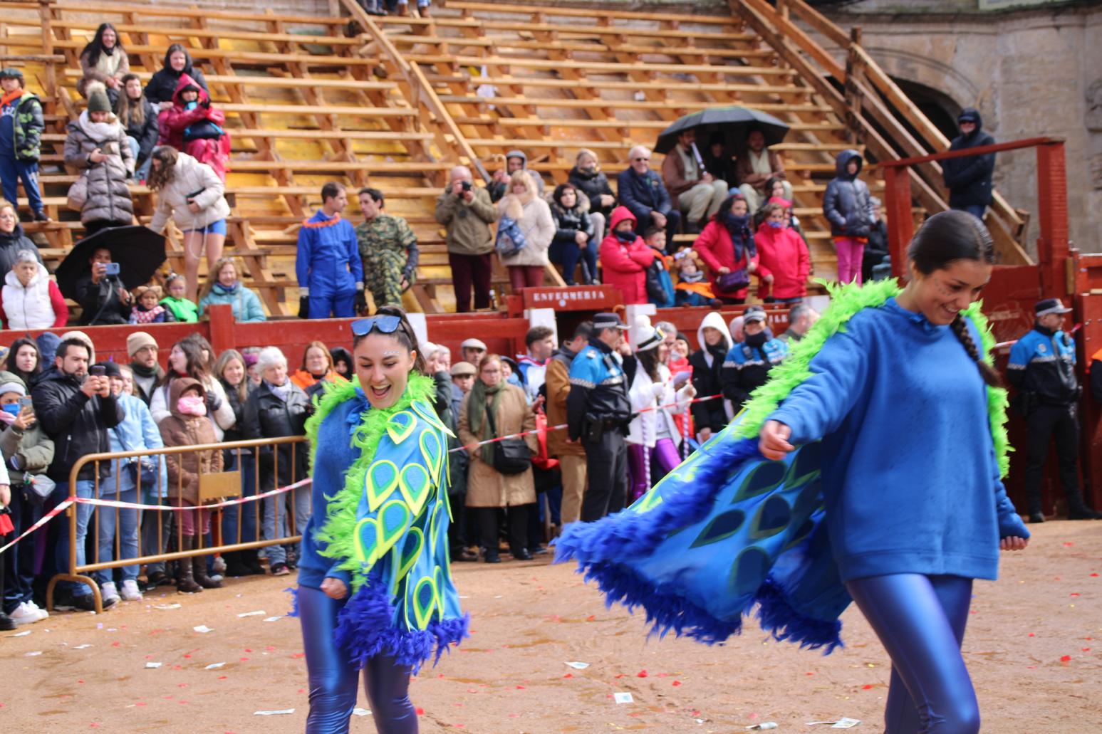 Desfile de disfraces callejeros del Carnaval del Toro. Foto: Verónica Tapia 