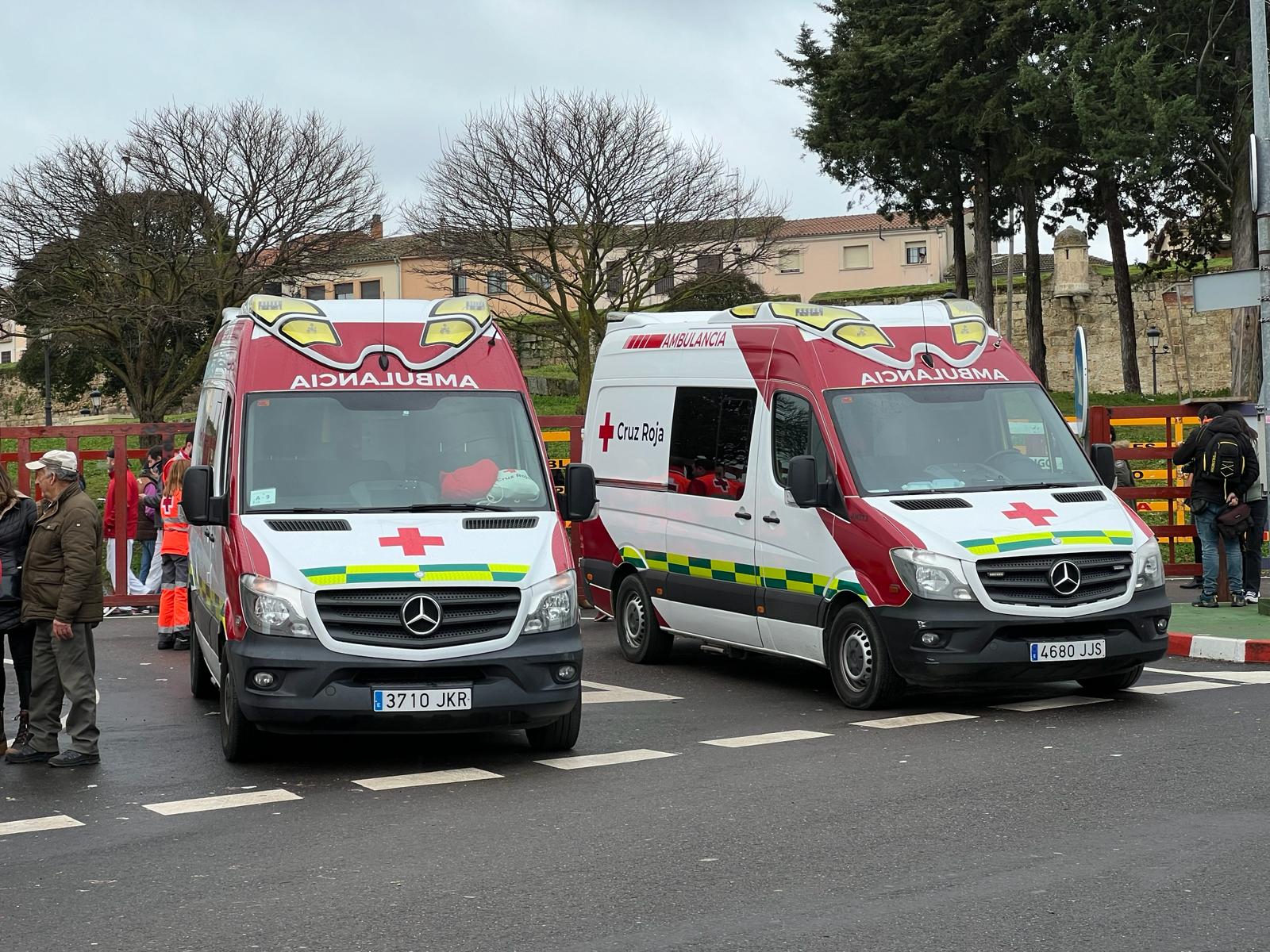 Ambulancia en el carnaval de Ciudad Rodrigo. Archivo