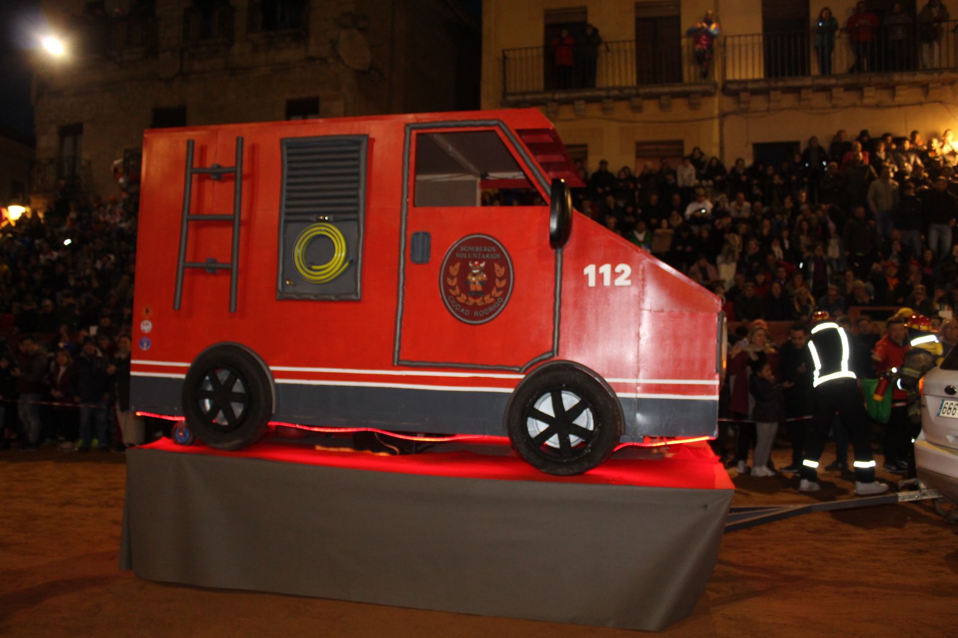 Desfile de carrozas en el Carnaval del Toro de Ciudad Rodrigo 2024