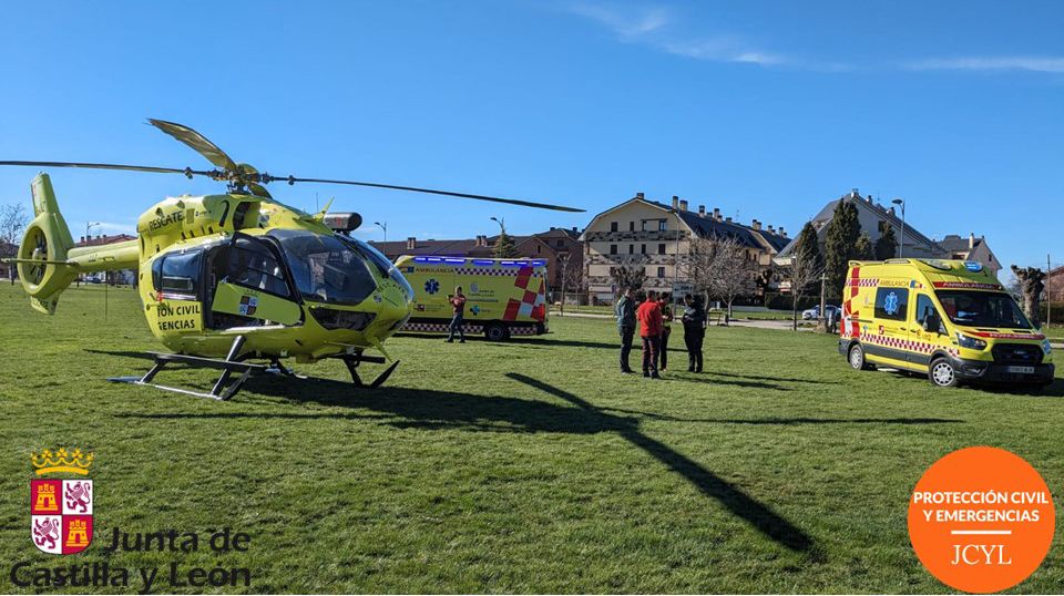 Rescatados en helicptero dos montaeros tras caerse en el Pico del Lobo, en <h3 class='enlacePalabraNoticia'>Segovia</h3>