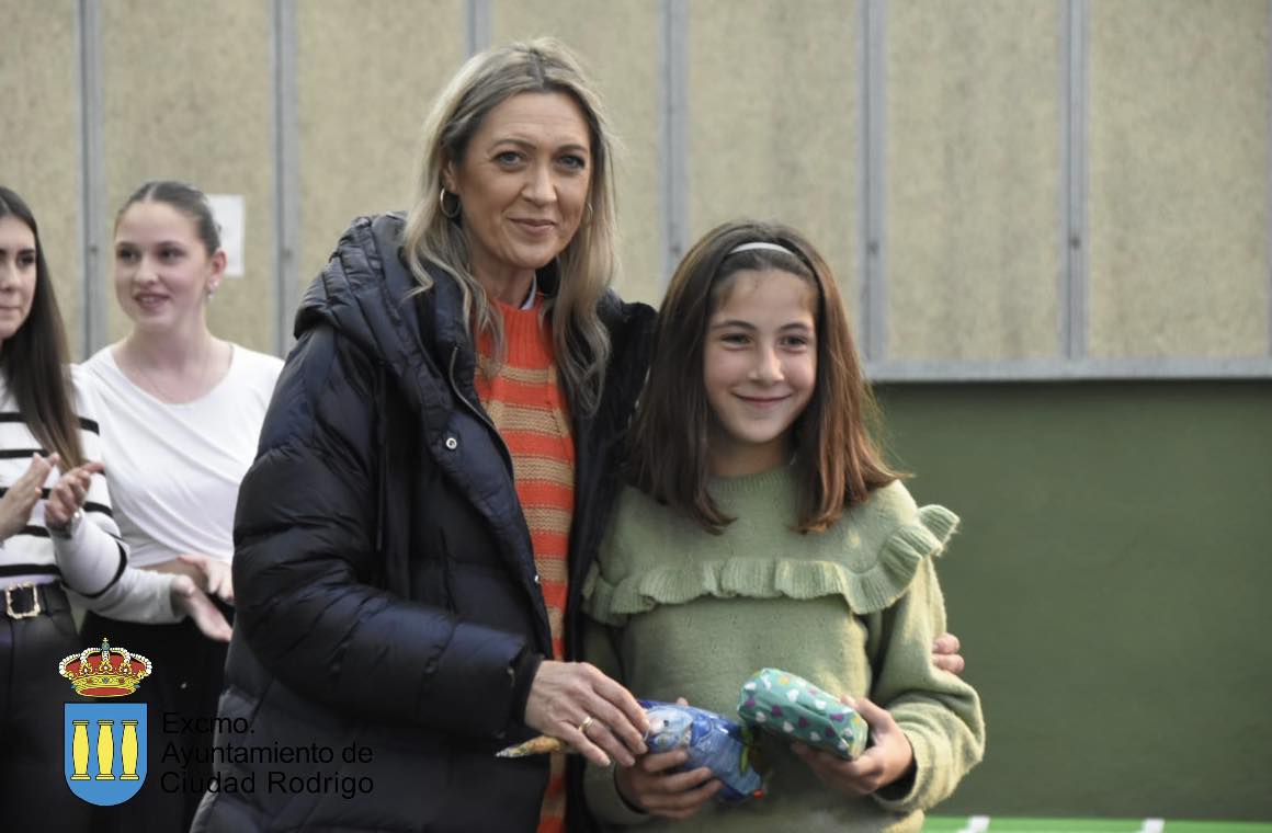 Entrega de trofeos en el Pabellón Municipal en Ciudad Rodrigo por el Carnaval del Toro