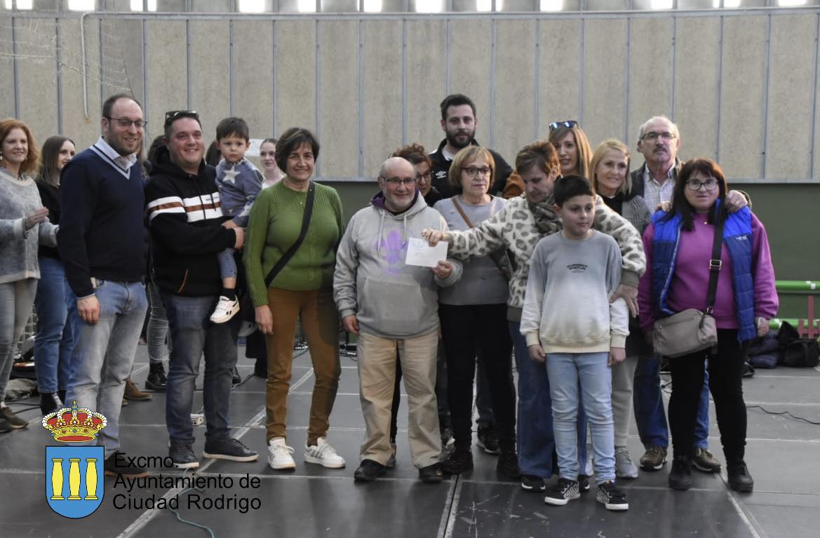 Entrega de trofeos en el Pabellón Municipal en Ciudad Rodrigo por el Carnaval del Toro