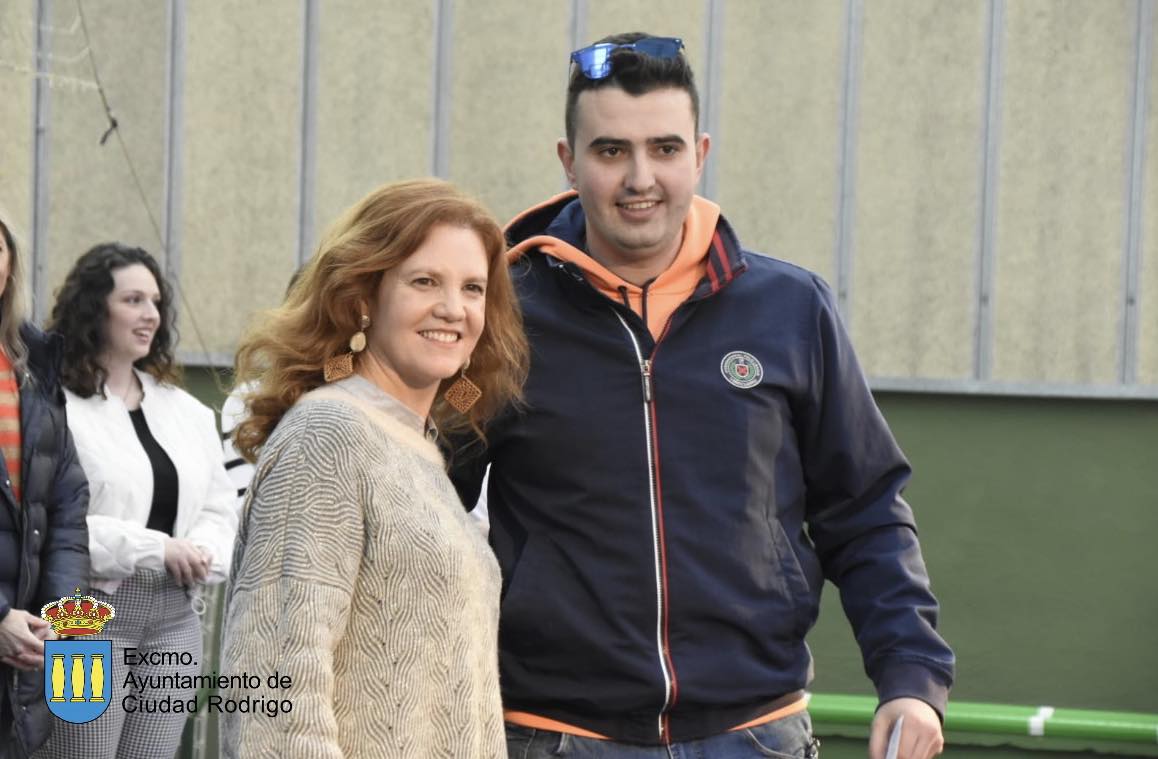 Entrega de trofeos en el Pabellón Municipal en Ciudad Rodrigo por el Carnaval del Toro