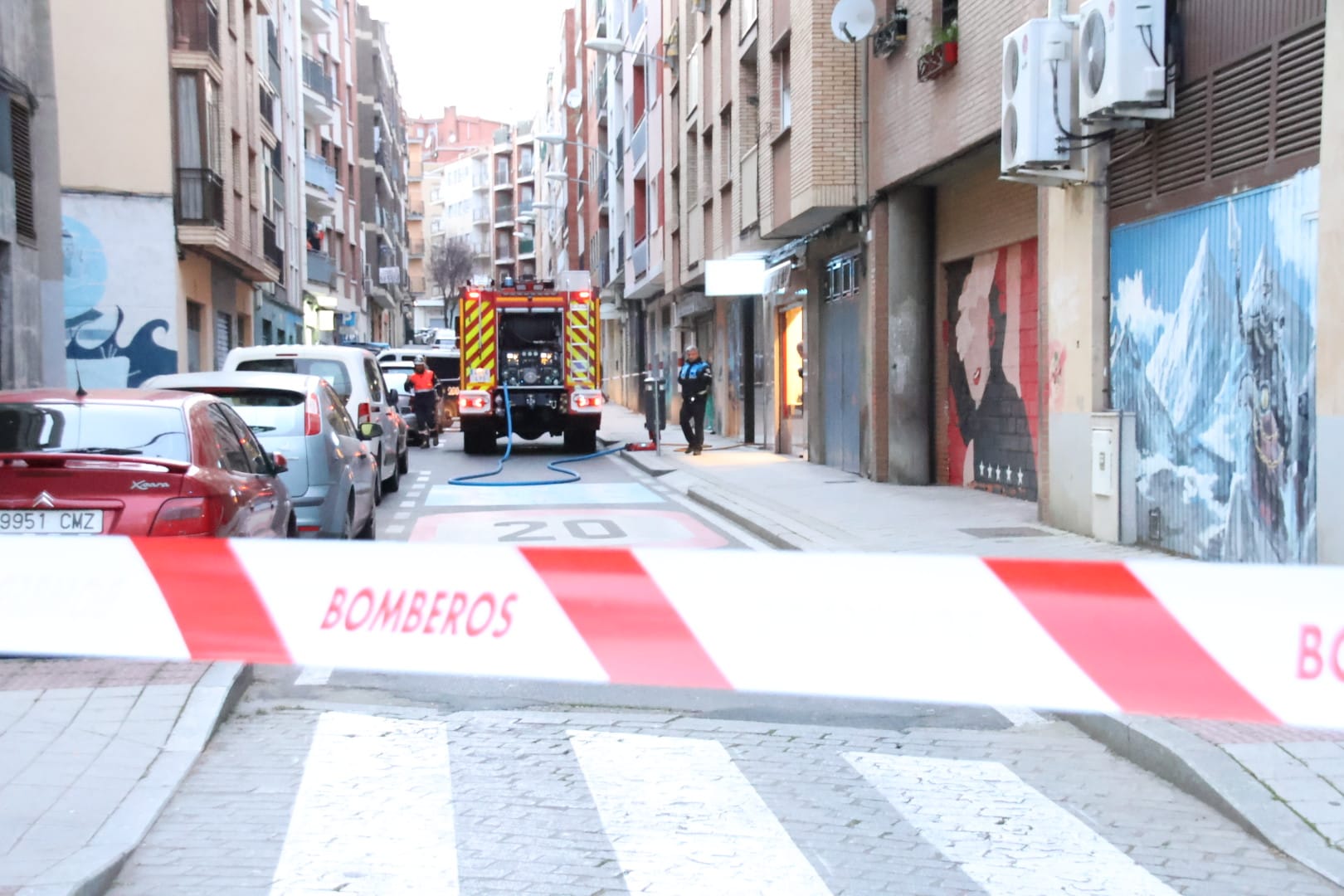 Incendio en una vivienda en la calle León Felipe (5)