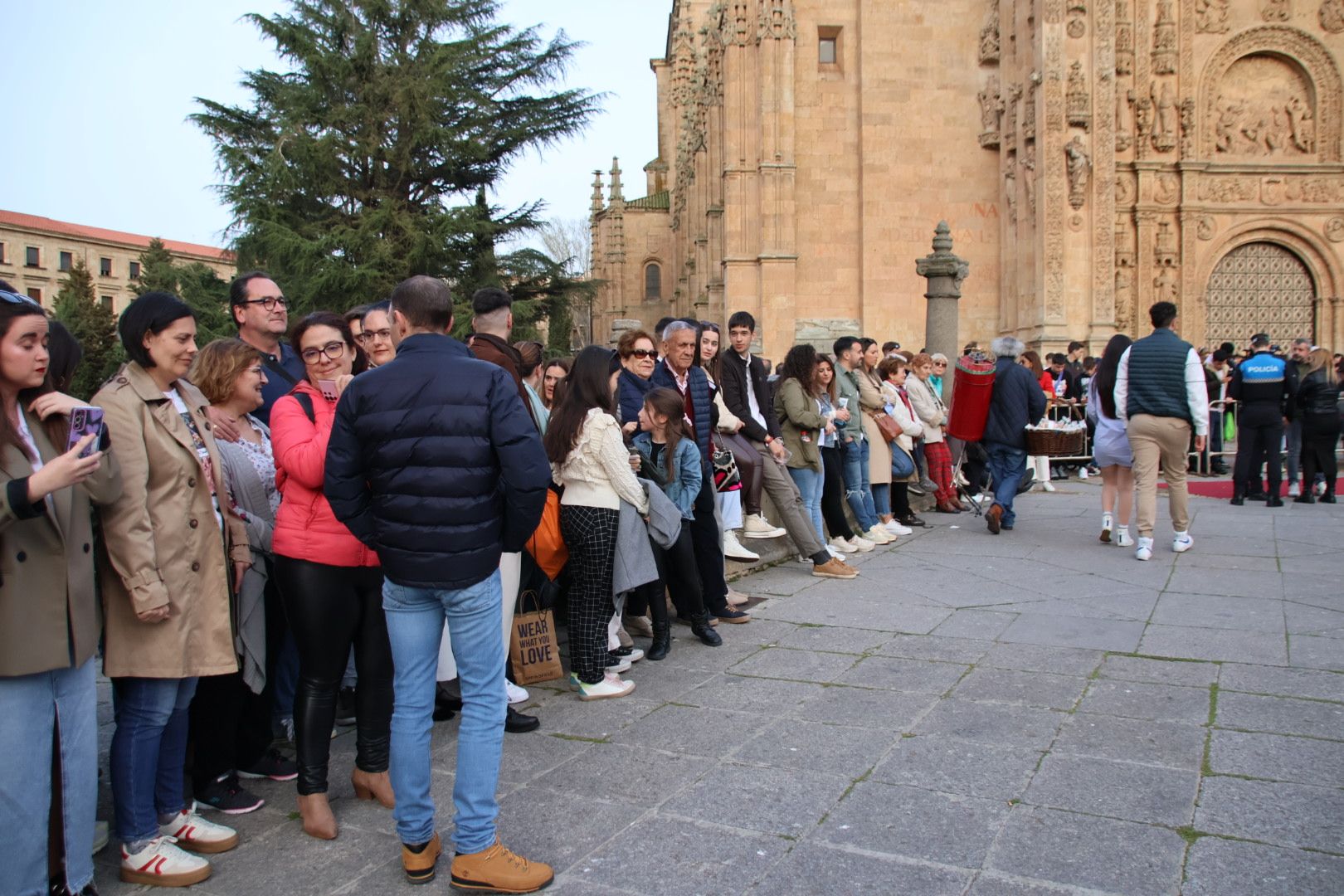 Ambiente en el Sábado de Pasión, Cofradía Penitencial del Rosario, Semana Santa 2024