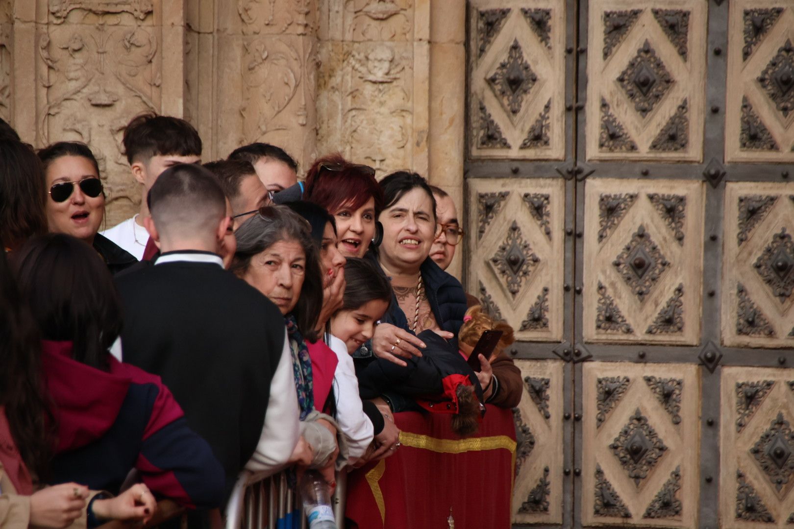 Ambiente en el Sábado de Pasión, Cofradía Penitencial del Rosario, Semana Santa 2024