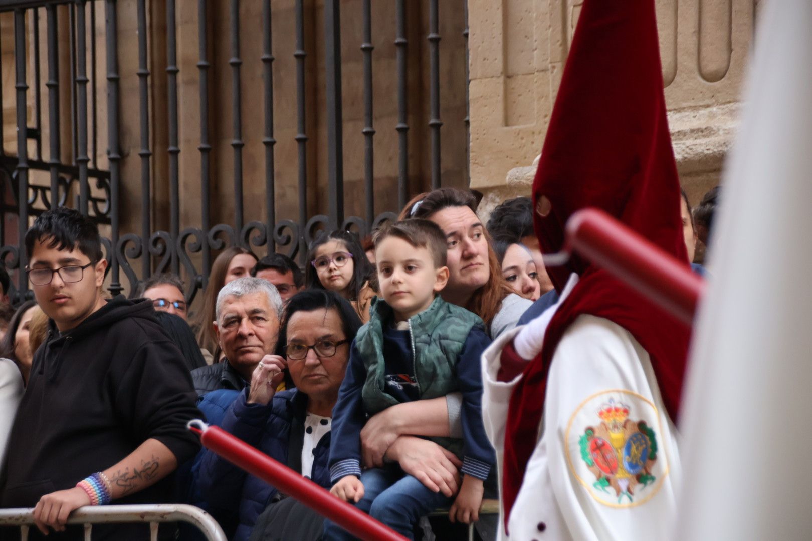 Ambiente de la procesión de Jesús Despojado en la Semana Santa 2024