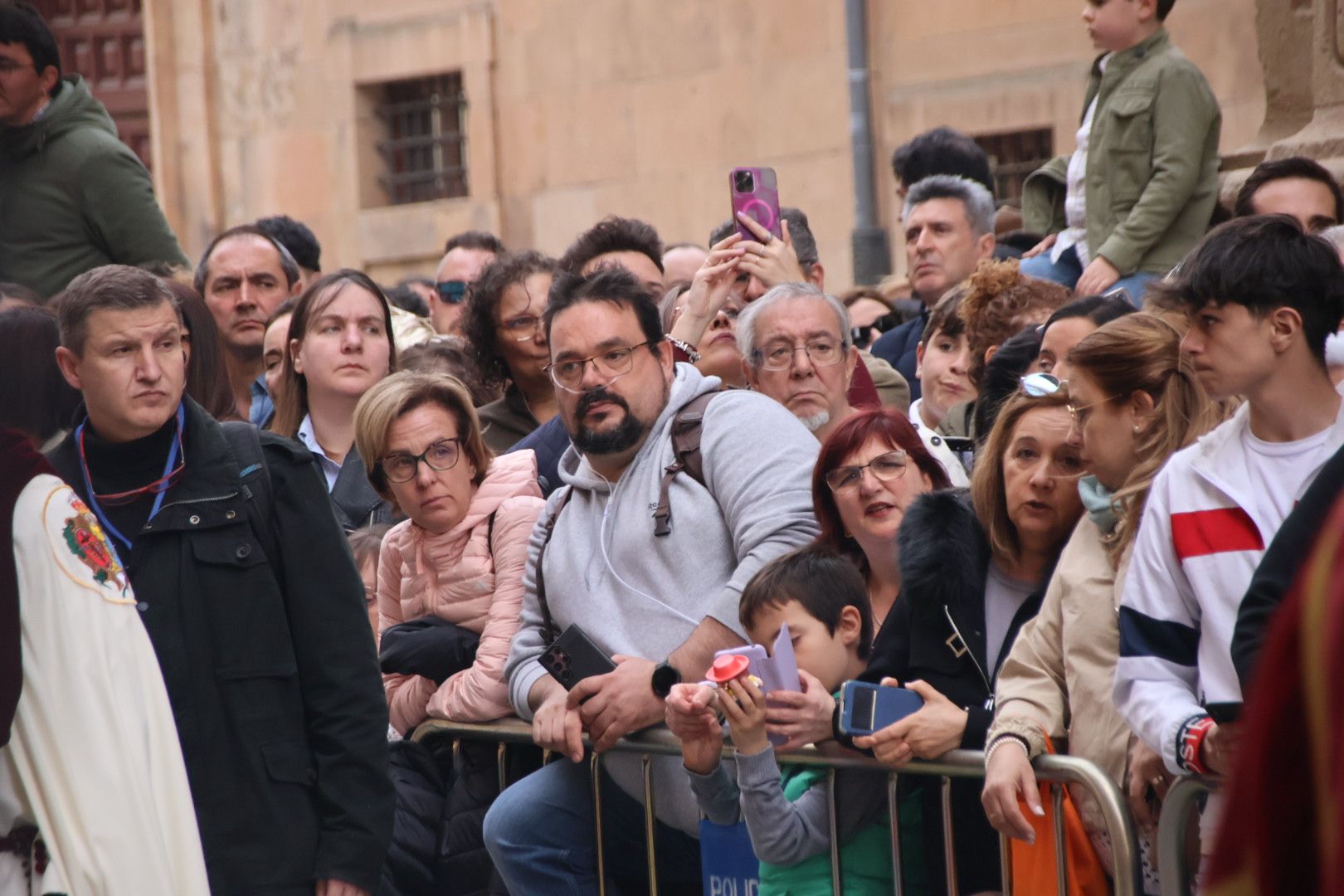 Ambiente de la procesión de Jesús Despojado en la Semana Santa 2024