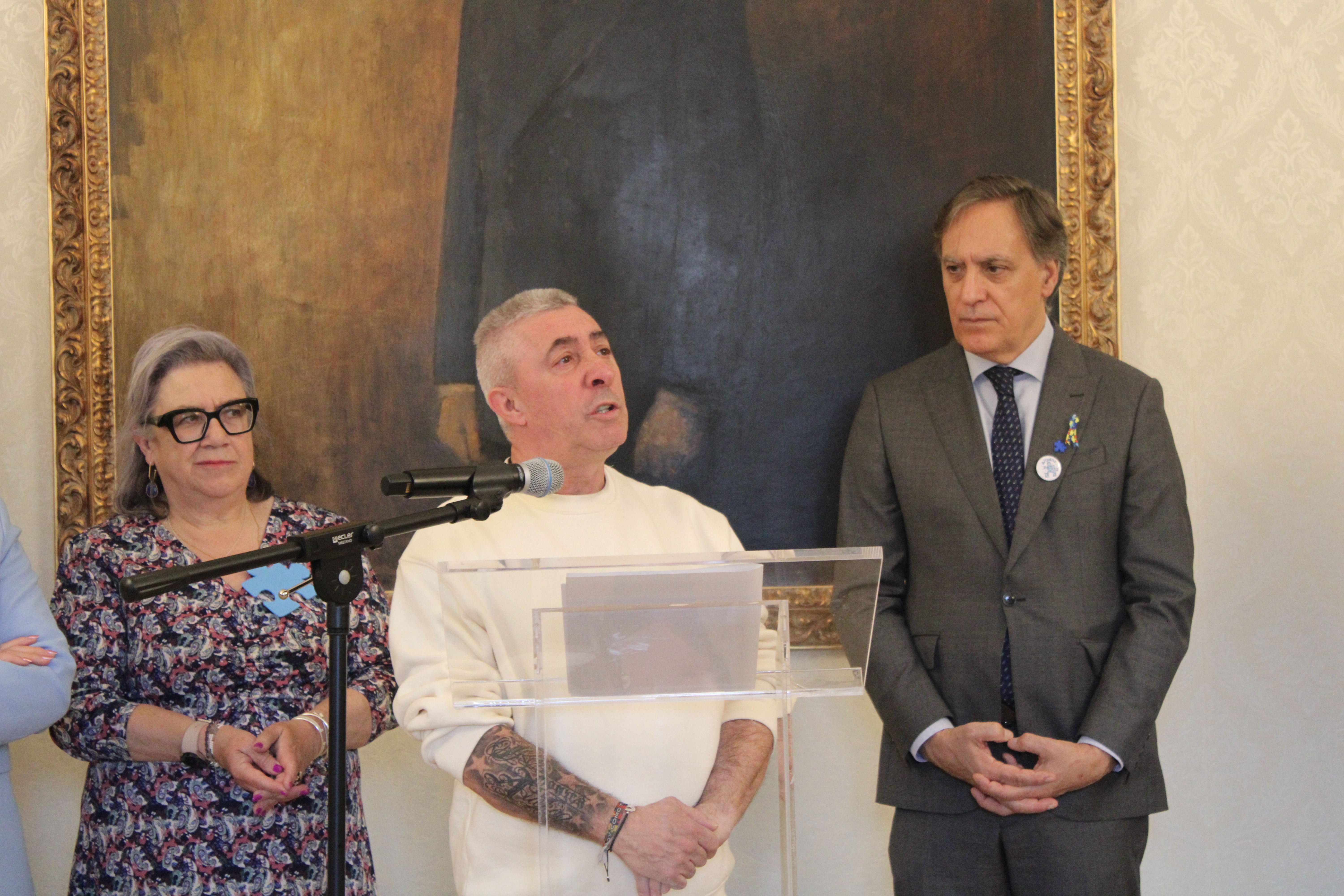  Carbayo recibe a usuarios con TEA en el Ayuntamiento por Día Mundial del Autismo. Fotos S24H (4)