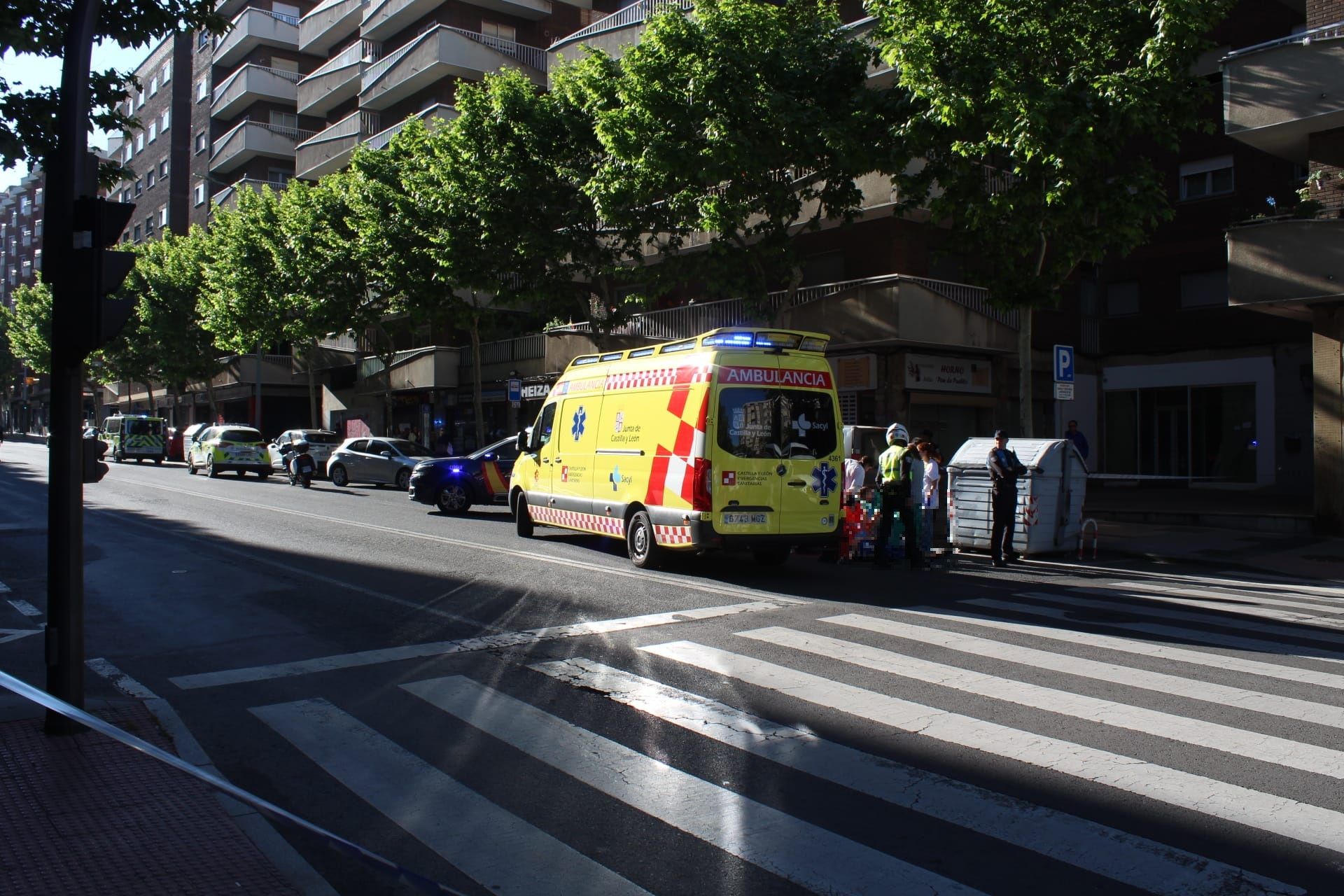 Muere una mujer atropellada en la avenida de Comuneros (4)