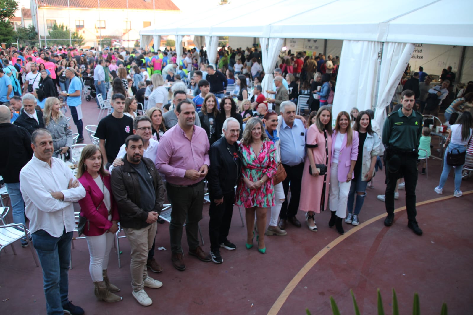 Desfile de peñas y pregón en Cabrerizos 2024. Fotos Javier S (6)