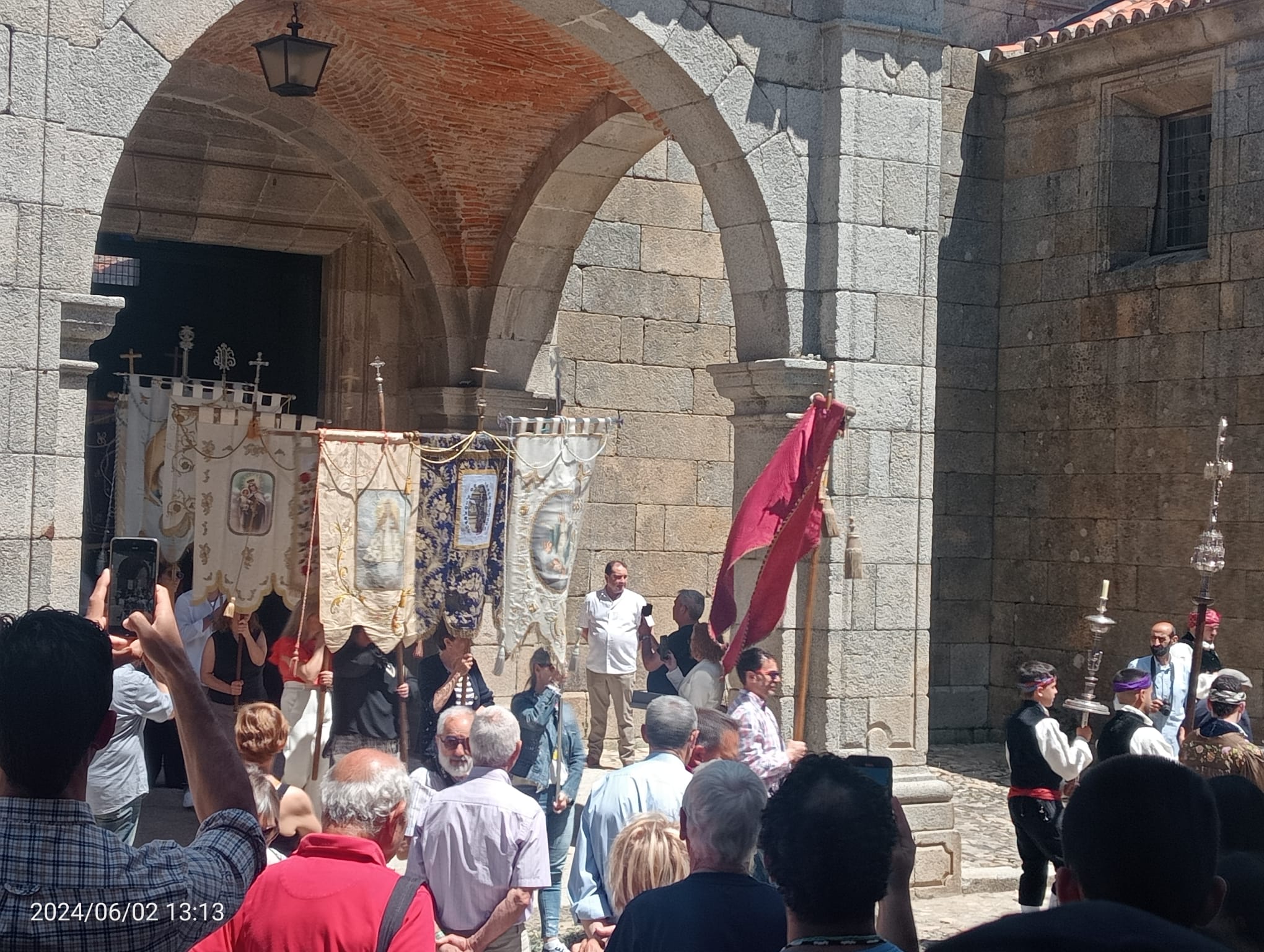 Procesión tradicional del Corpus y ofertorio en La Alberca, domingo, 2 de junio de 2024 (4)