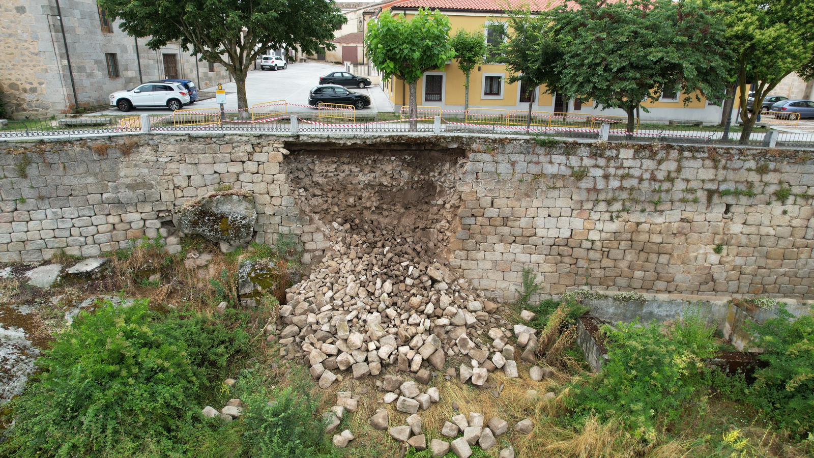 Nuevo derrumbe de la muralla de Ledesma