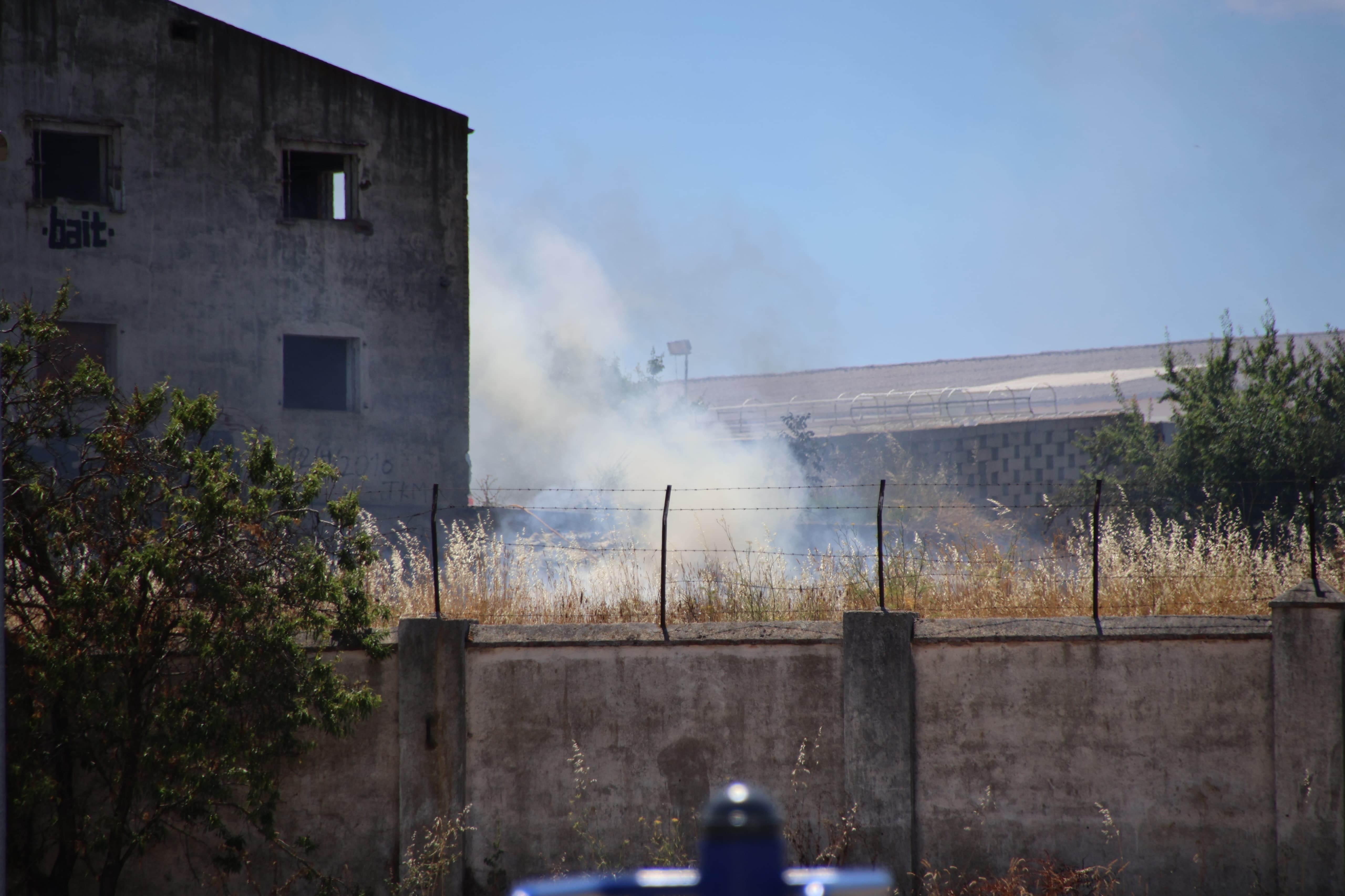 Incendio en las inmediaciones del Centro Comercial Capuchinos (7)