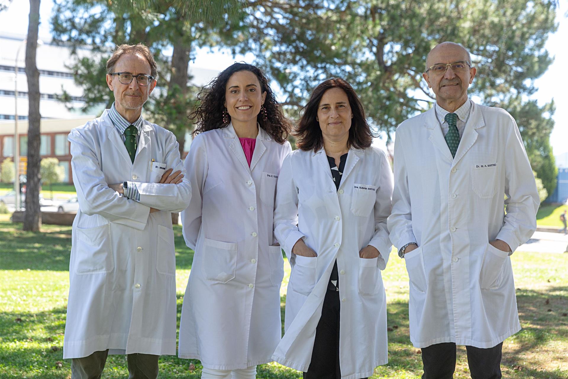 El equipo de investigación de la Universidad de Navarra. De izquierda a derecha, José Manuel Aramendía, Estefanía Toledo, Susana Santiago y Miguel Ángel Martínez. - CUN