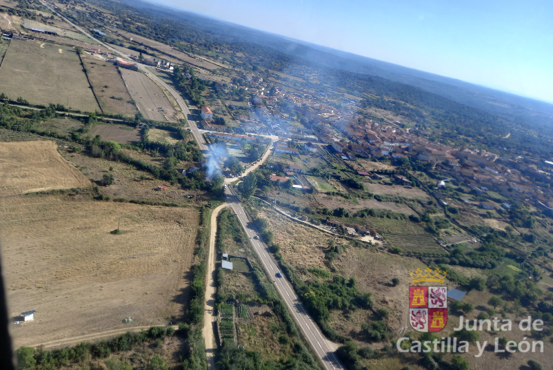 Incendio forestal en San Felices de los gallegos