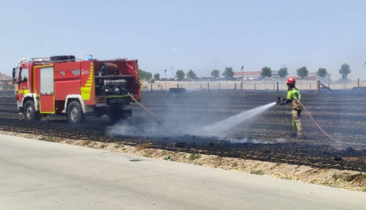 Incendio en Castellanos de Moricos