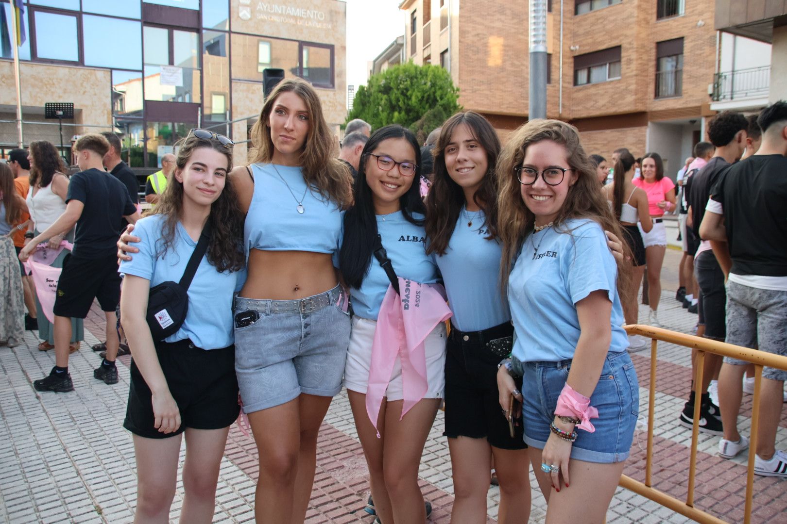 Entrega de pañoletas, pregón y empanada para todos en San Cristóbal de la Cuesta 