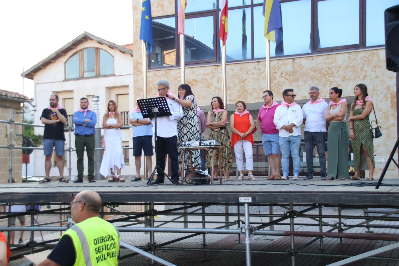 Entrega de pañoletas, pregón y empanada para todos en San Cristóbal de la Cuesta 