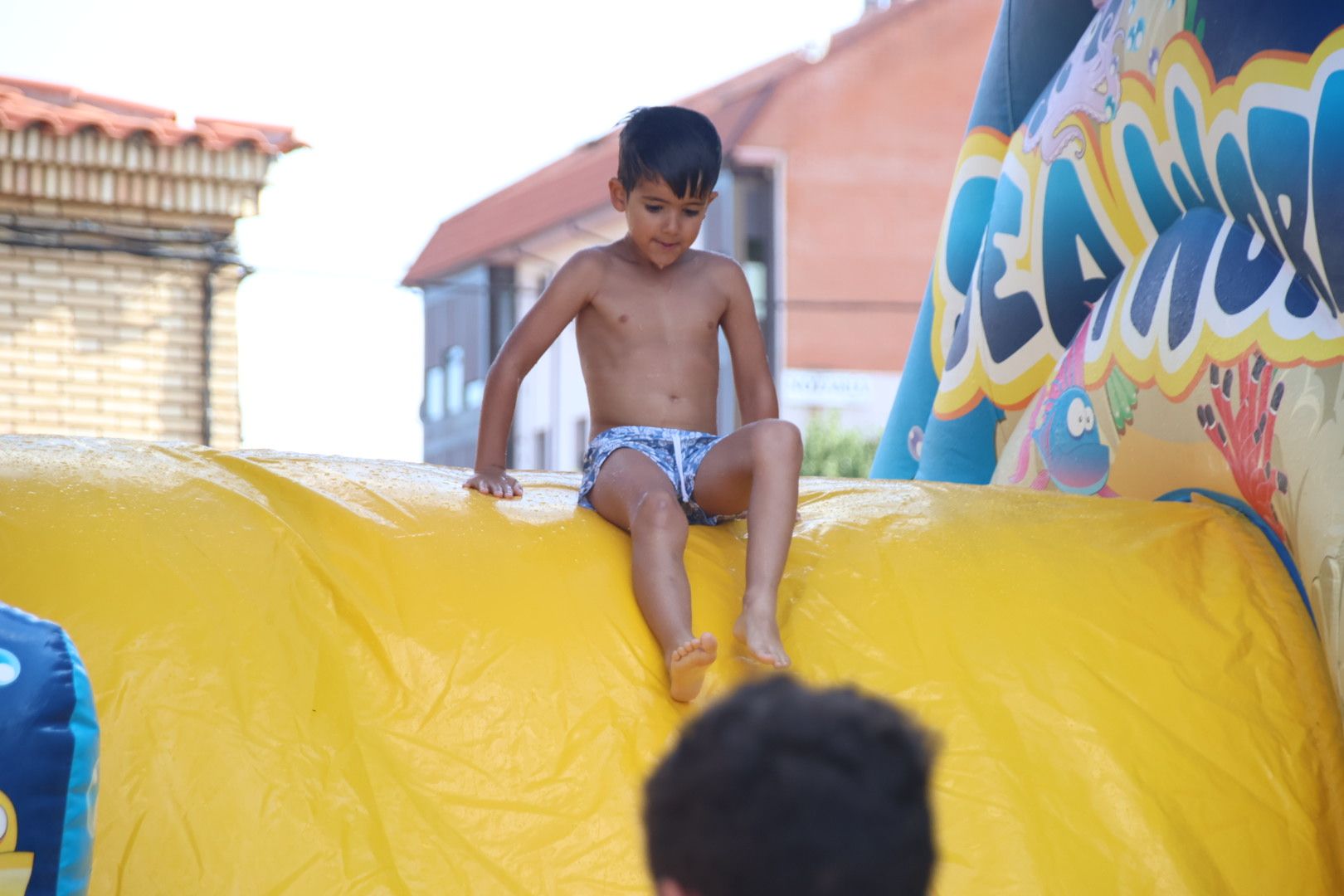 Megatobogán y parque acuático 