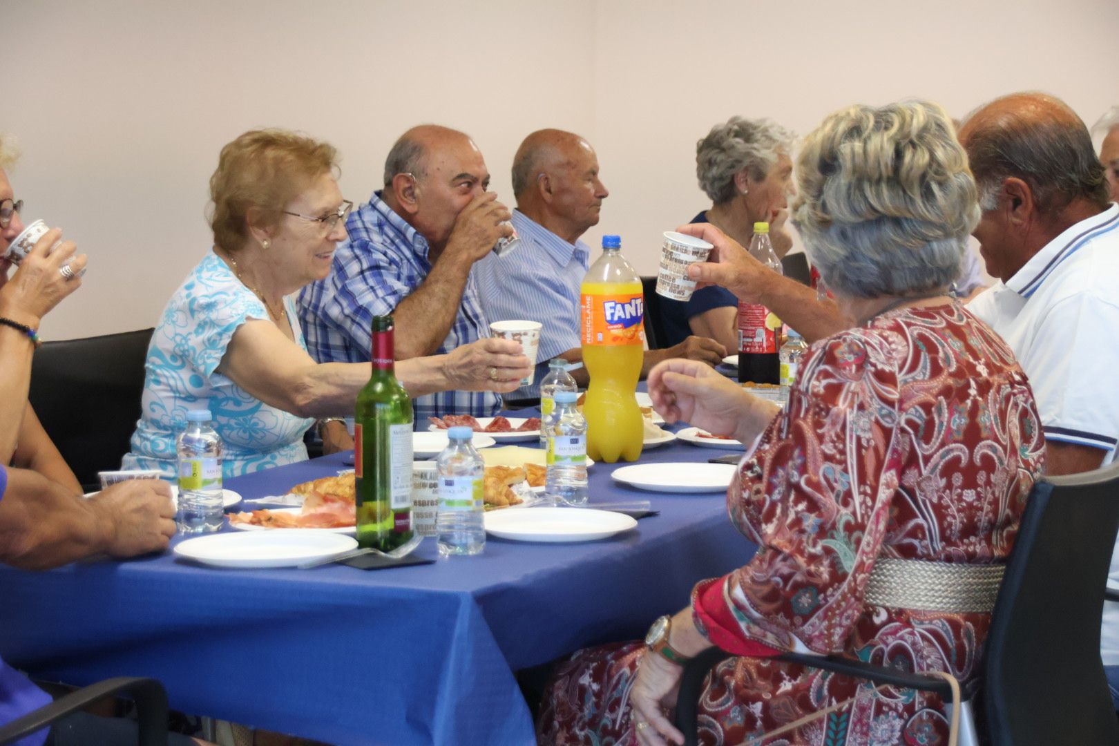 Tradicional merienda en homenaje a nuestros mayores 