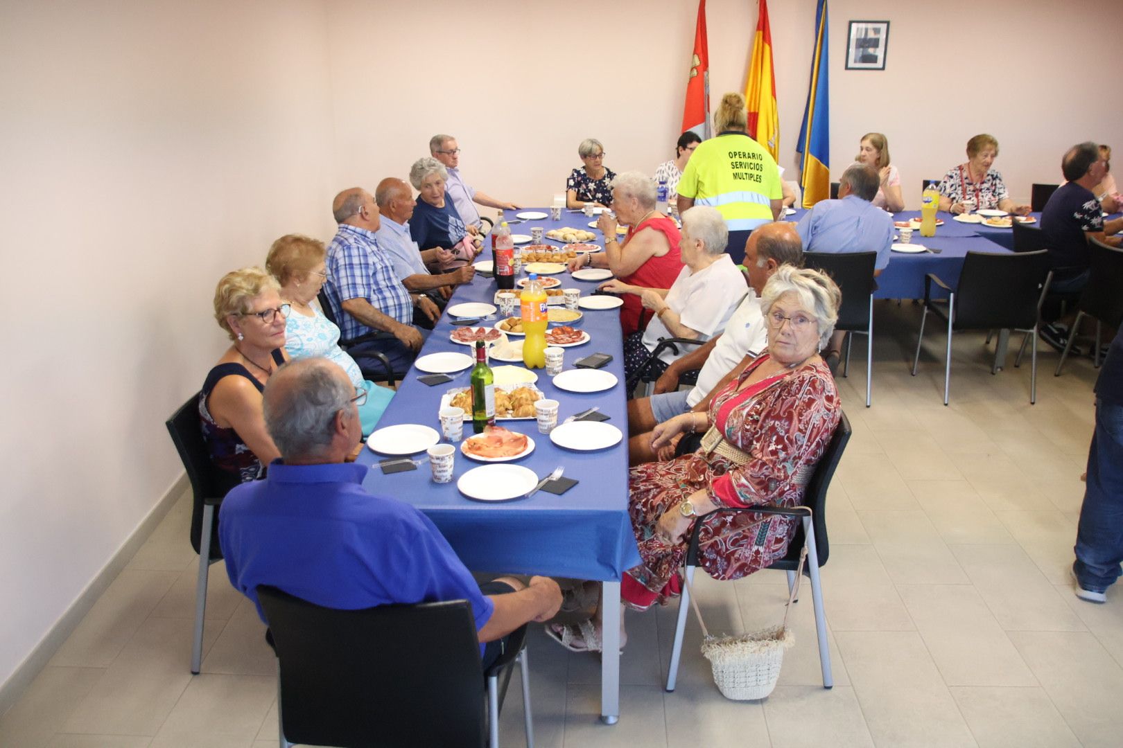 Tradicional merienda en homenaje a nuestros mayores 