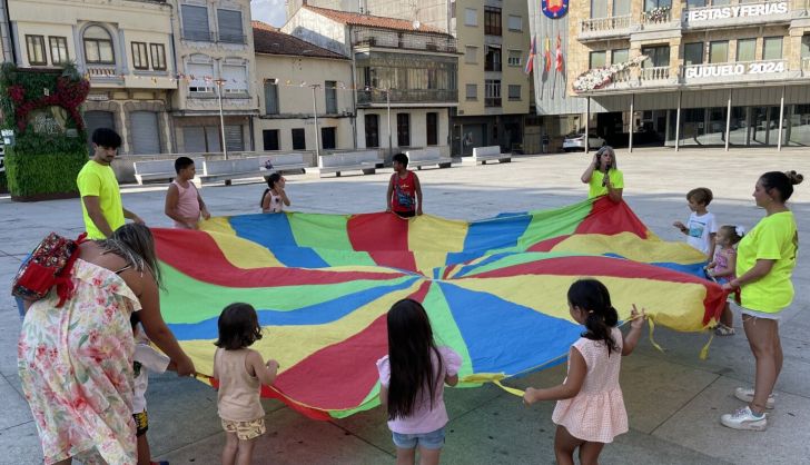 GALERÍA | GALERÍA | Cabezudos, juegos tradicionales y mucha música las ‘Noches de la Pradera’ en Guijuelo. Fotos Ayuntamiento de Guijuelo