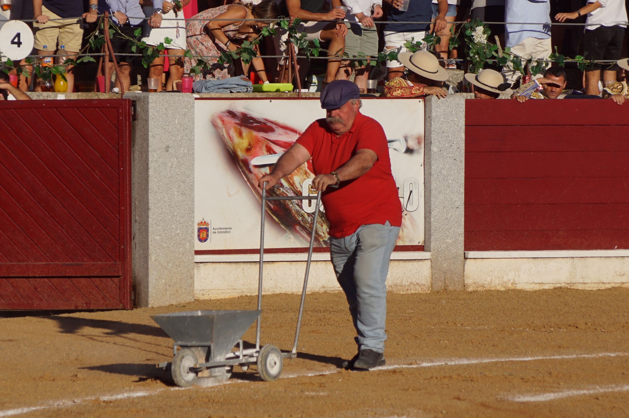 Corrida de Toros en Guijuelo para El Fandi, Manzanares y Diosleguarde (1)