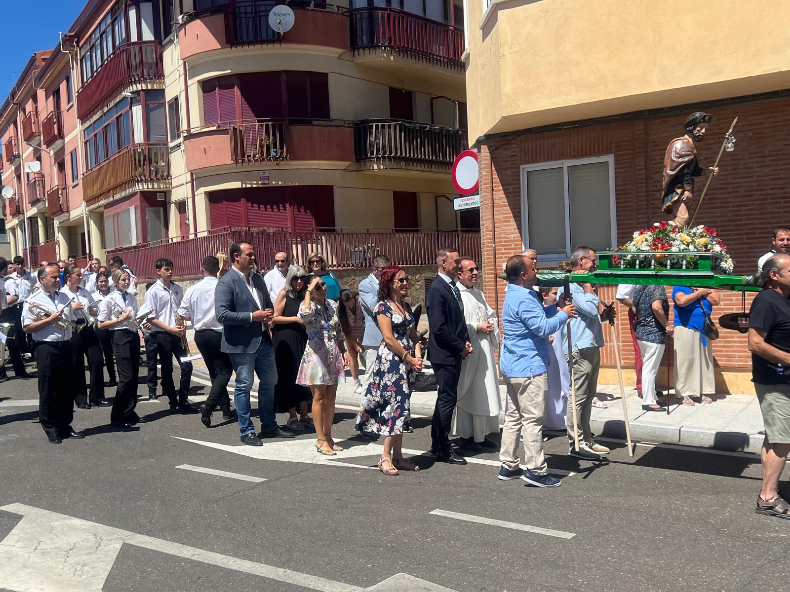 Procesión de San Roque en Carbajosa 