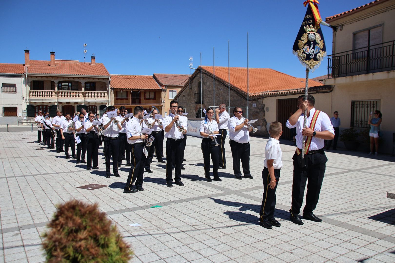 Calzada de Valdunciel, misa y procesión en honor a la patrona Santa Elena