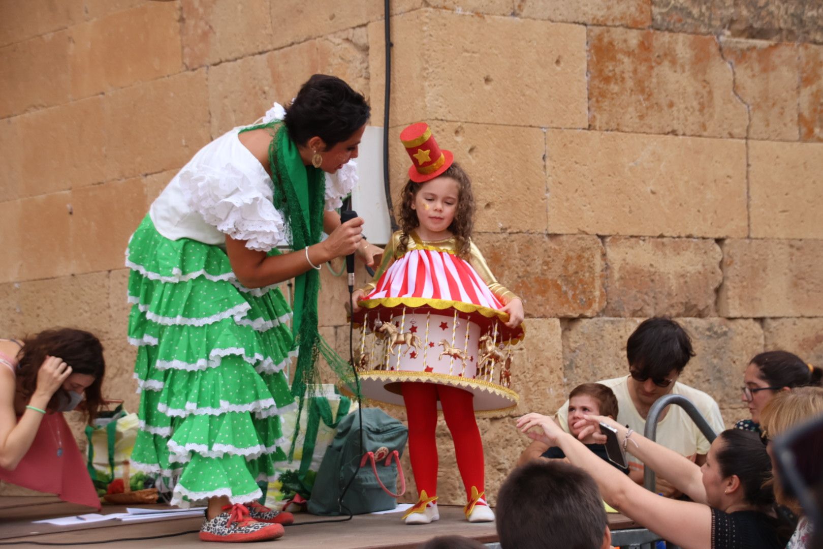 La Vellés, concurso infantil de disfraces