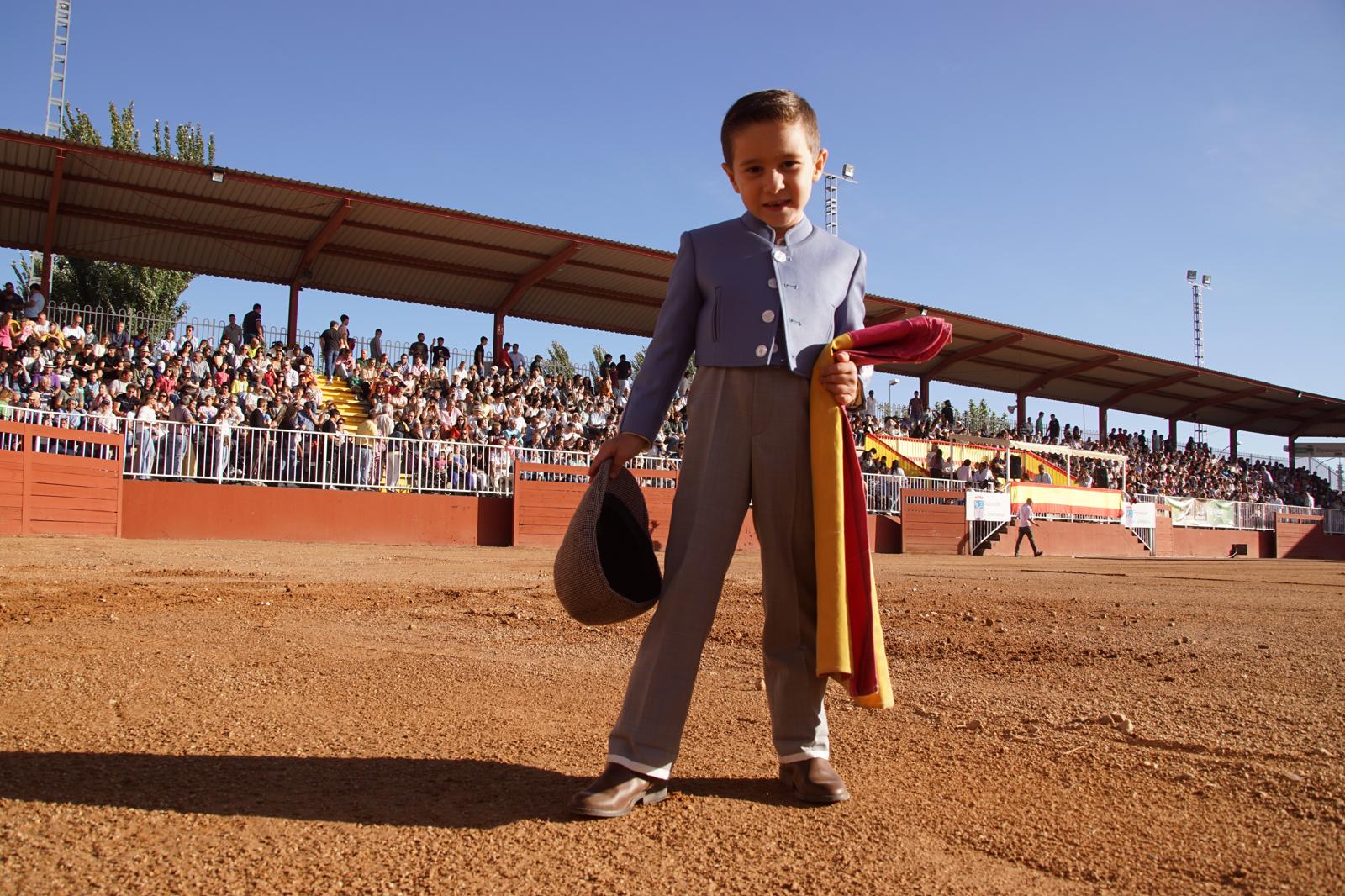 Clase de tauromaquia en Salamaq 2024. Juan Cánovas, Hugo Masiá y Ángel Lázaro