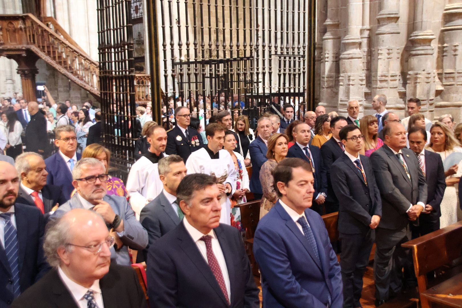 Misa en honor a Santa María de la Vega en la Catedral