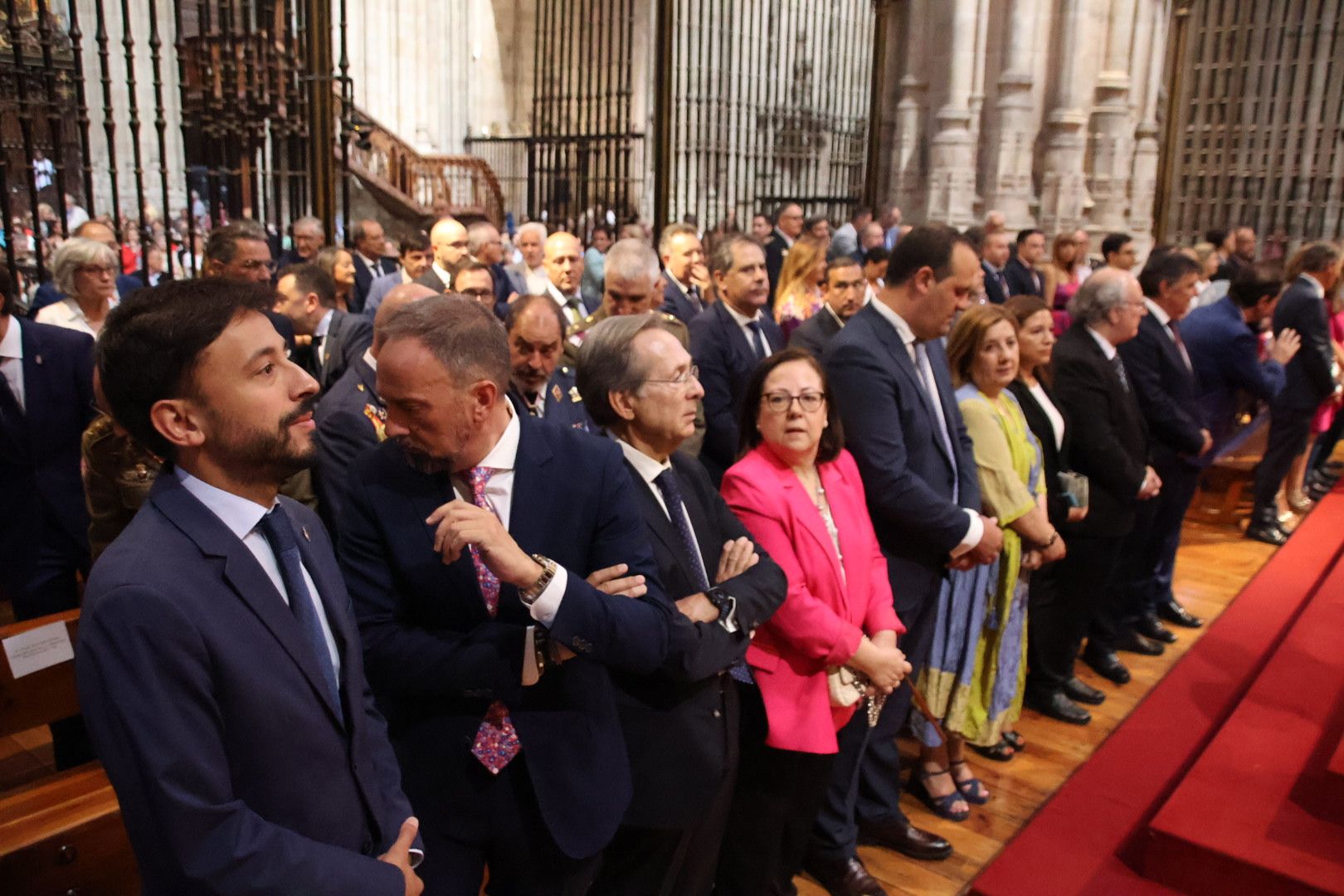 Misa en honor a Santa María de la Vega en la Catedral