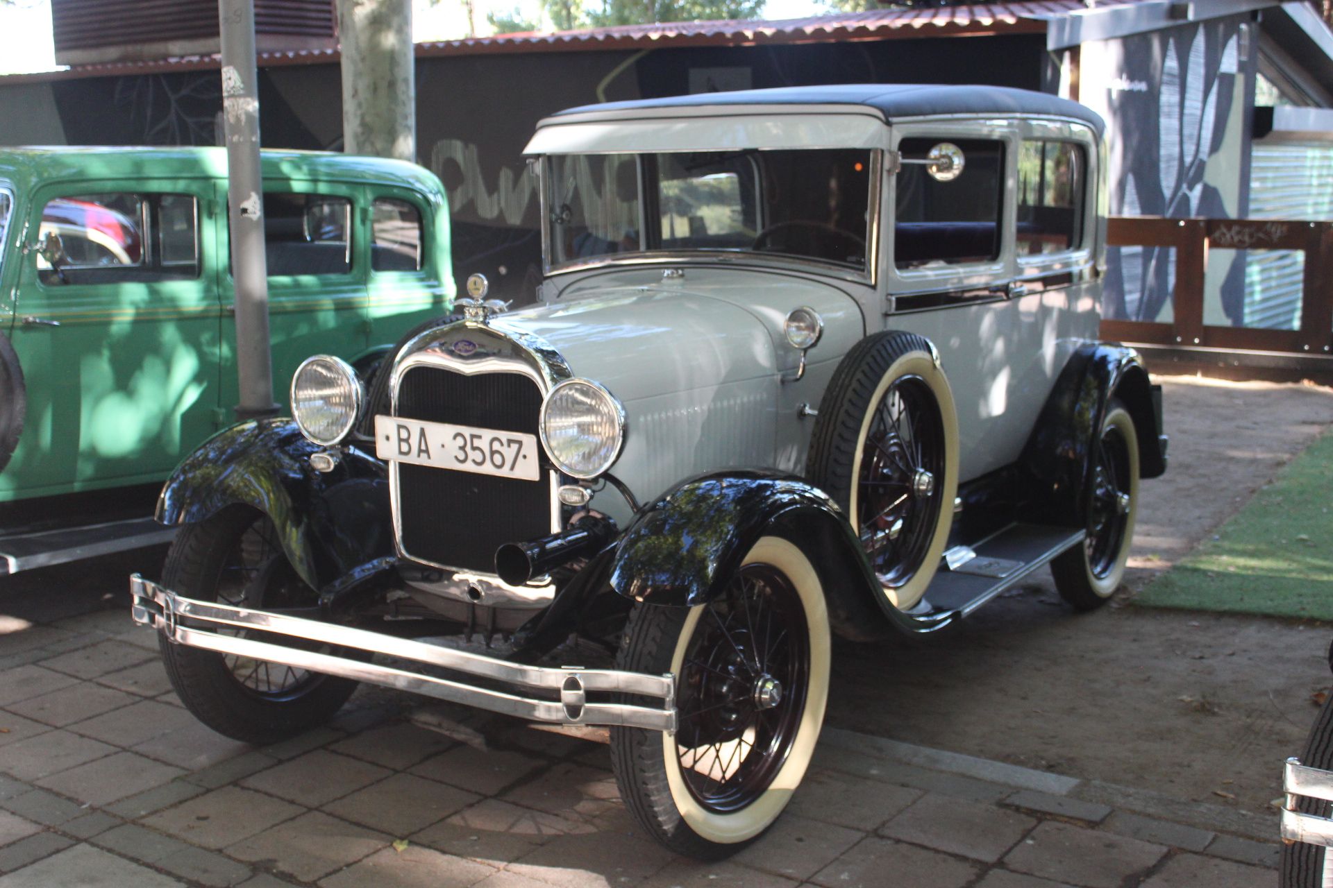 Recepción de III Concurso de Elegancia de Automóviles clásicos.